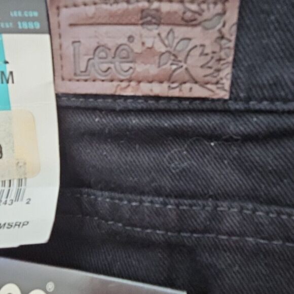 Lee Women's Sz 12med Relaxed Straight Leg Black New stretch jeans pants - Picture 10 of 14